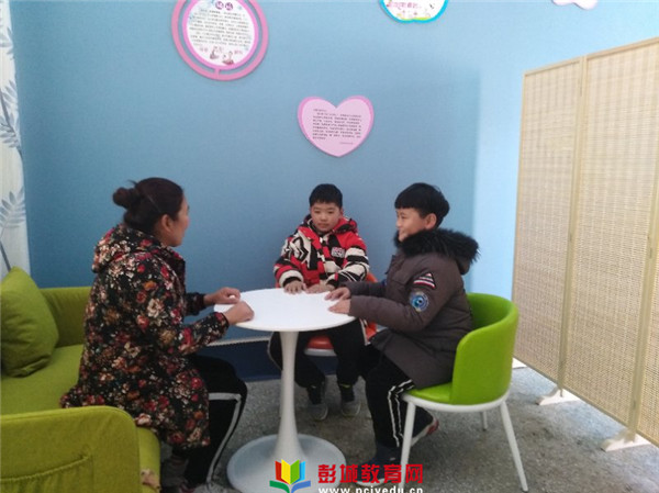 心理咨詢室在銅山區(qū)柳新鎮(zhèn)李莊小學(xué)已正式成立